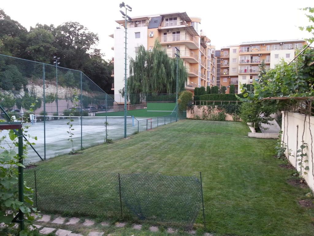 Elias Apartment Aranyhomok Kültér fotó